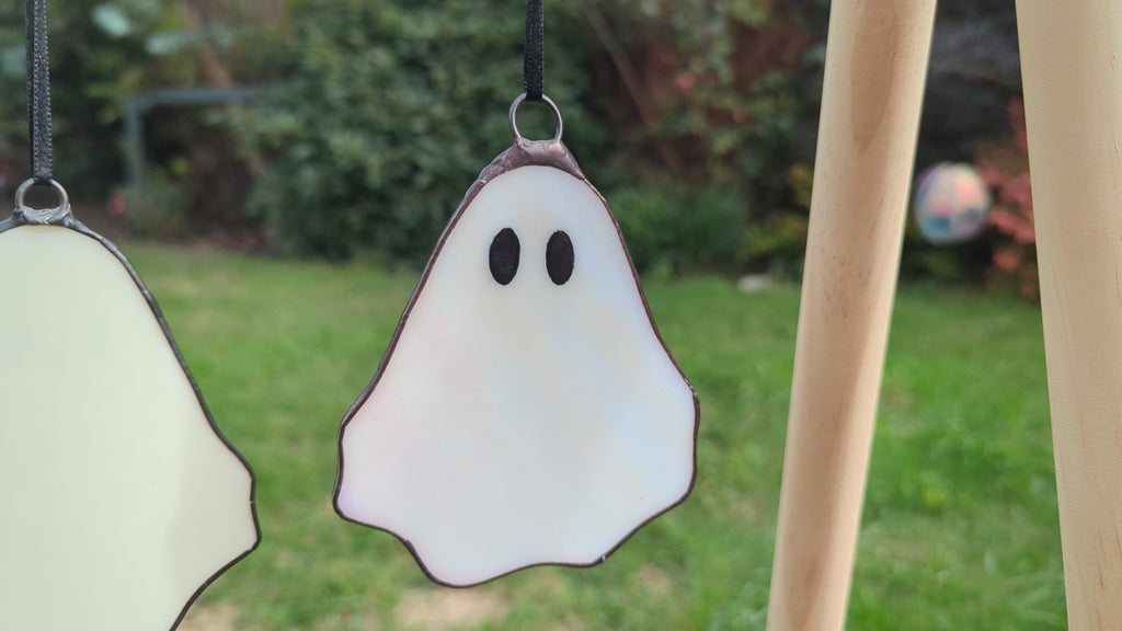Stained glass hanging ghostie - White & grey glass with pink hearts